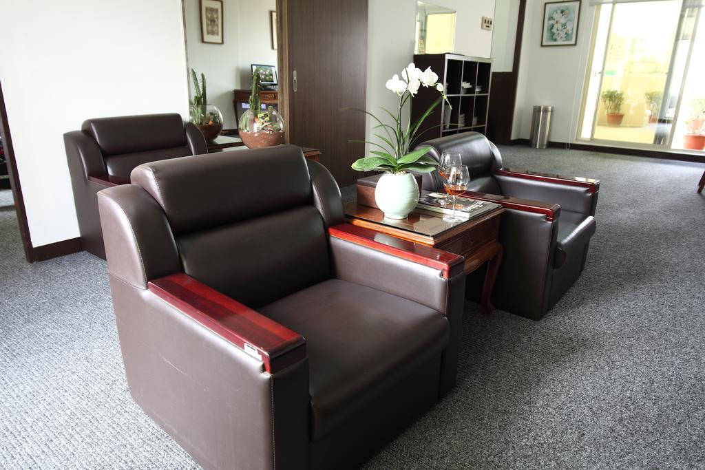 Chia Shih Pao Hotel Taibao Екстер'єр фото