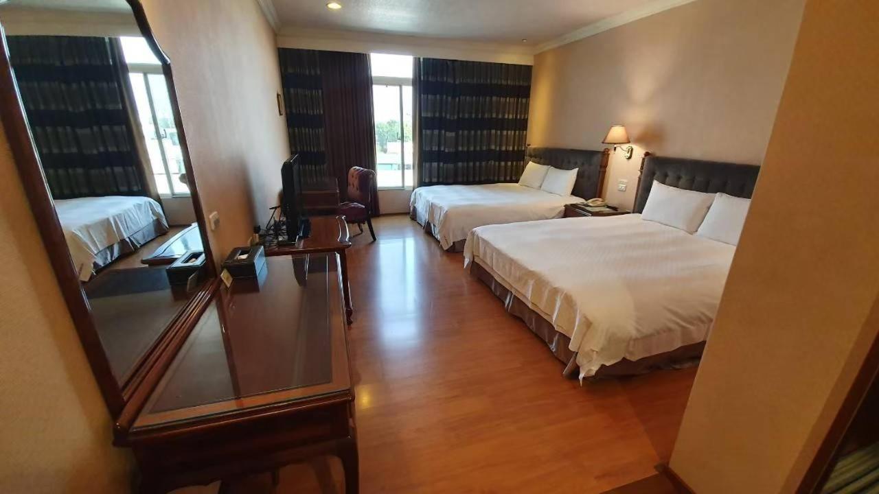 Chia Shih Pao Hotel Taibao Екстер'єр фото