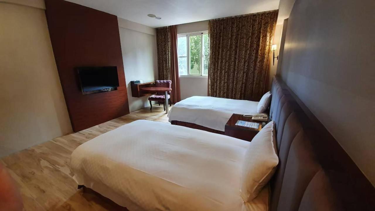 Chia Shih Pao Hotel Taibao Екстер'єр фото