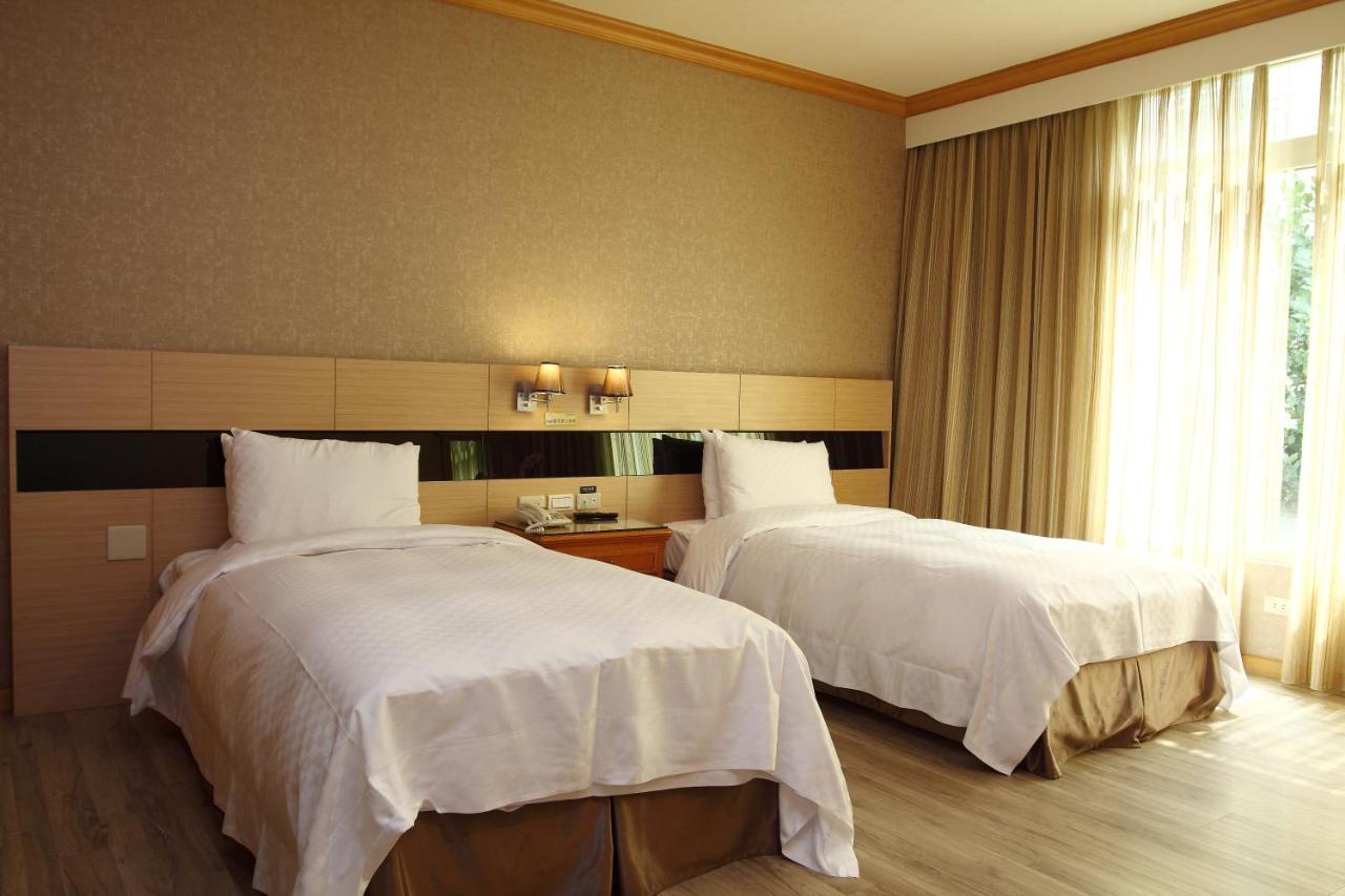 Chia Shih Pao Hotel Taibao Екстер'єр фото